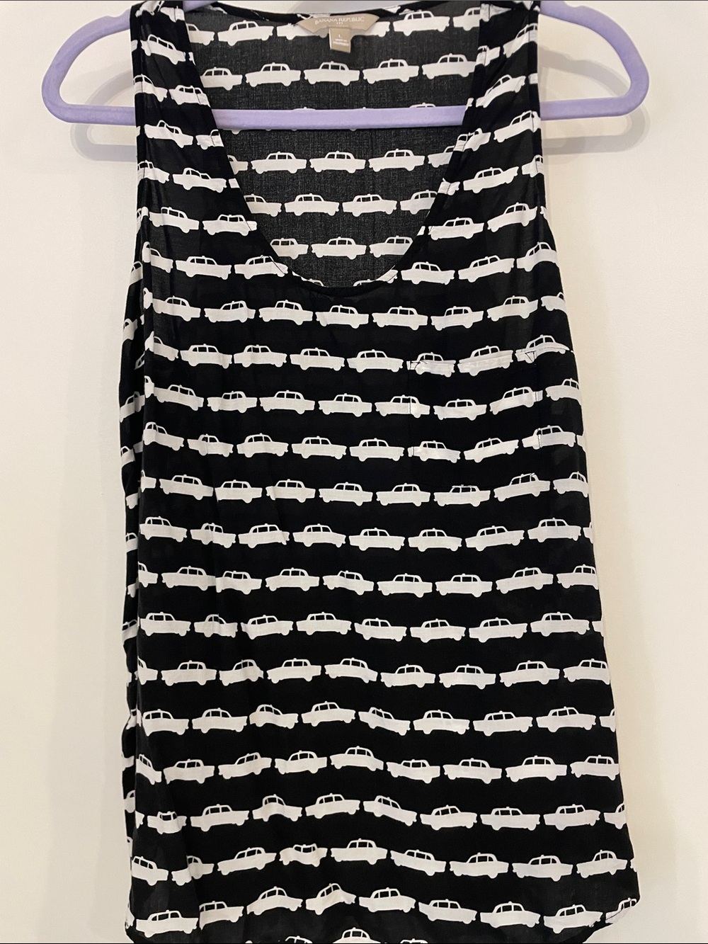 Banana Republic Black and White Taxi Cab-Print Top